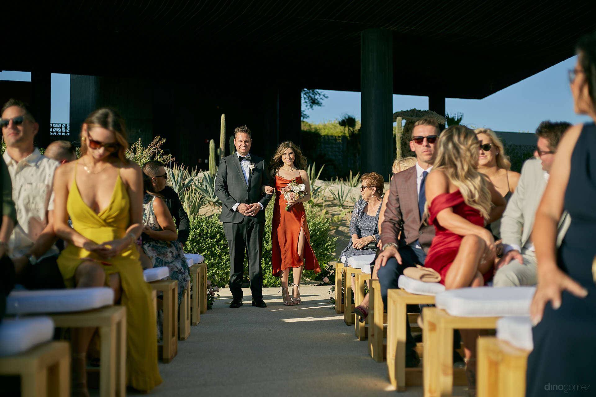 Fashionable Cabo Wedding At The Cape By Dino Gomez Cabo Photographer B&B